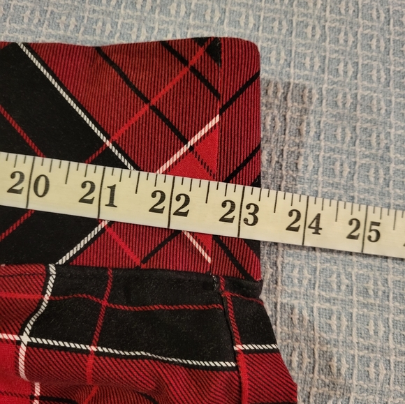 Torrid Premium Ponte stretch Pull-on Pixie Pant - Picture 7 of 9